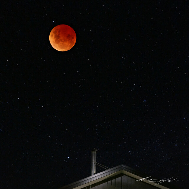Red Moon