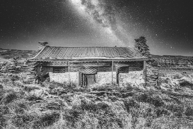 Old Shed Near Alexandra 3, bw