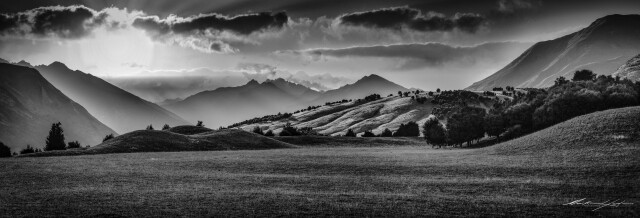 Hills and Sun Hawea