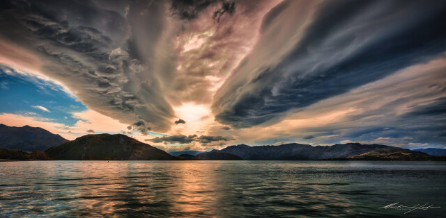 Glendhu Bay Clouds
