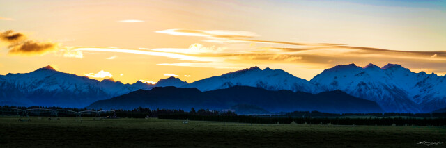 Field and Hawea Hills