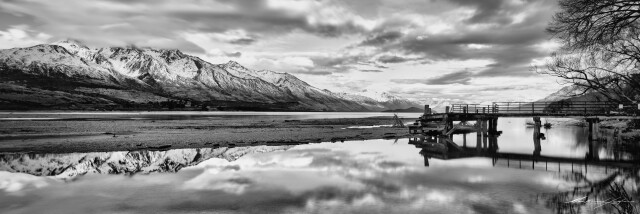 Kinlock Pier 1 bw
