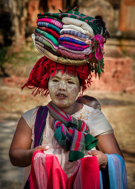 Myanmar Rug Seller