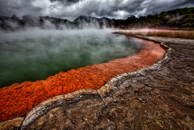 Champagne Pool