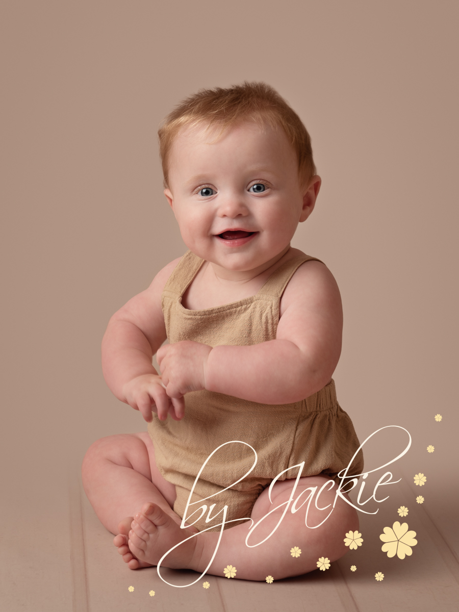 Eight month baby sitting portrait by Babies by Jackie