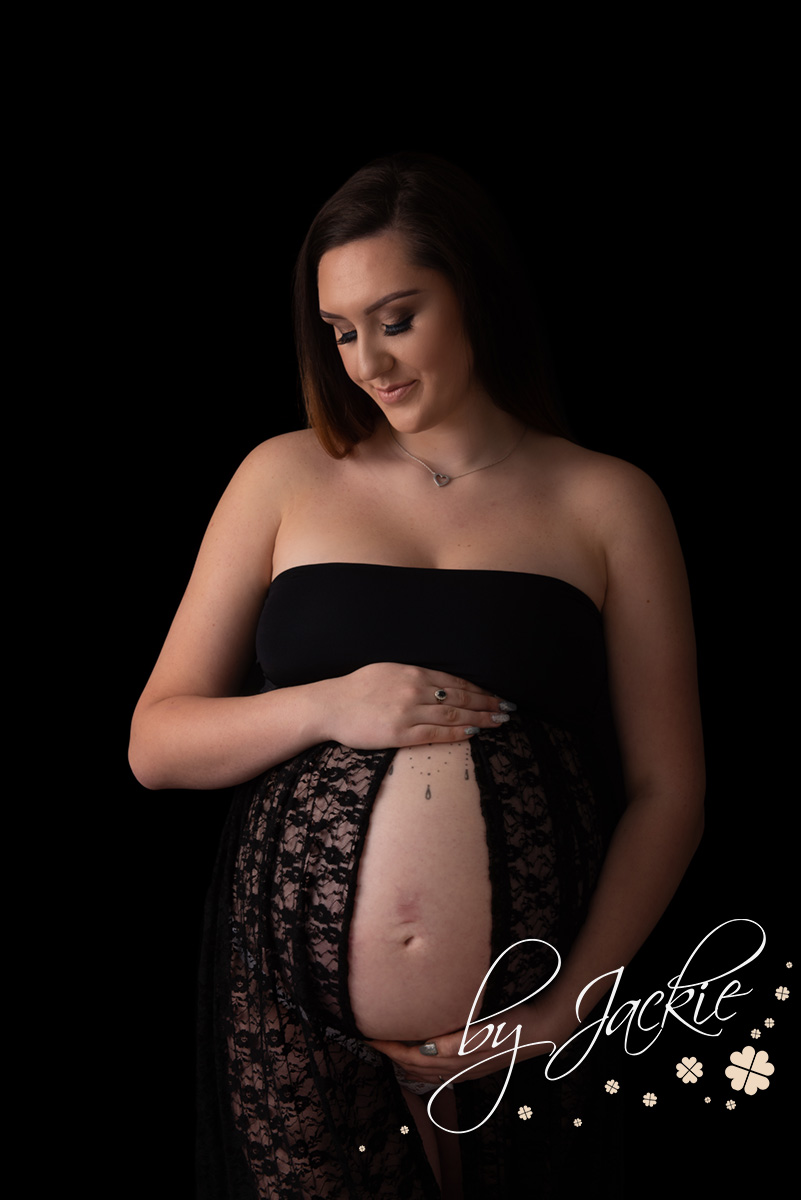 Stunning mum-to-be photograph by Babies By Jackie in Market Weighton near Beverley, Hull, Hessle and York,  Yorkshire UK