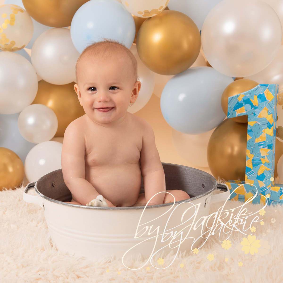 bathtime clean up after cake smash photoshoot with babies by jackie photography, york, leeds, yorkshire, harrogate, wetherby, pocklington, beverley