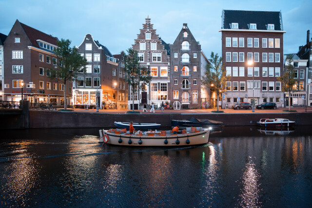 Canal / Amsterdam