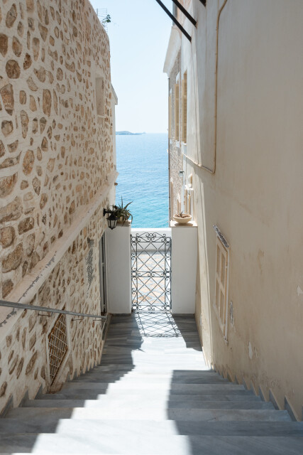 Down To The Ocean / Siros Greece
