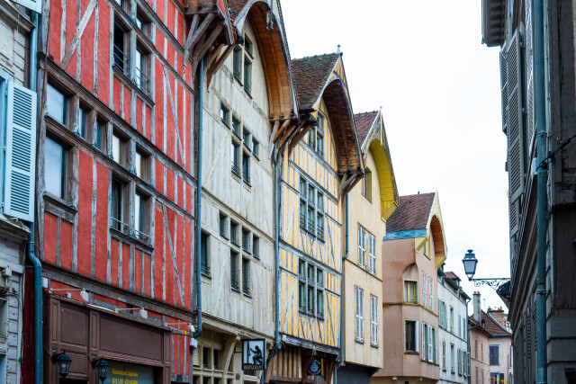 Land Of A Thousand Colours / Troyes France