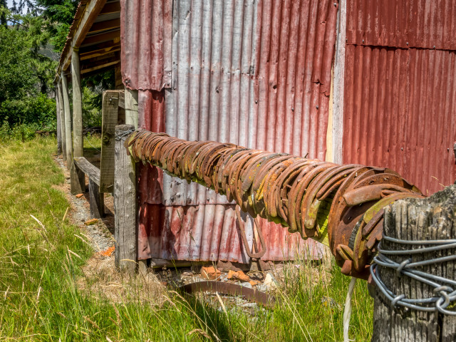 Rusty horse shoes