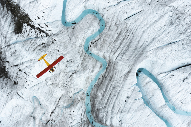 Airborne over the Root Glacier - Alaska