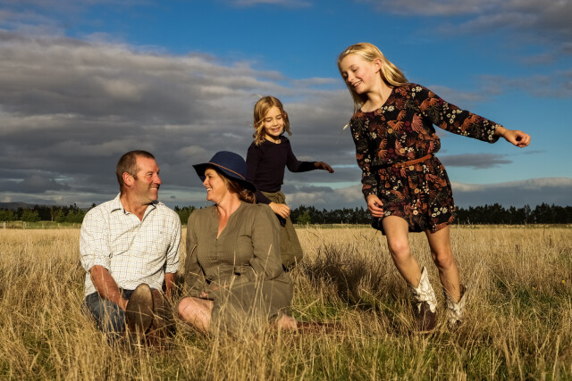 LAW FAMILY - LUMSDEN
