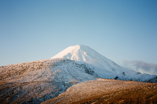 LIGHT DUSTING