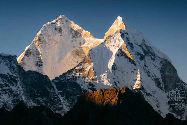 Dawn Breaker: Himalayas