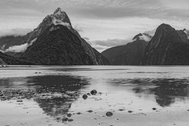 Piopiotahi/Milford Sound - Low Tide