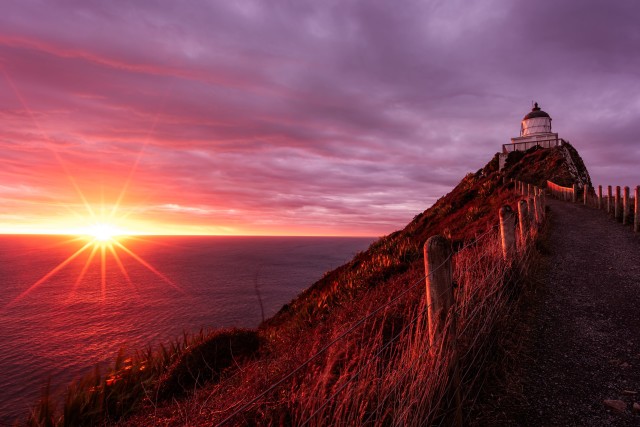 Nugget Point Lighthouse - Catlins Sunrise