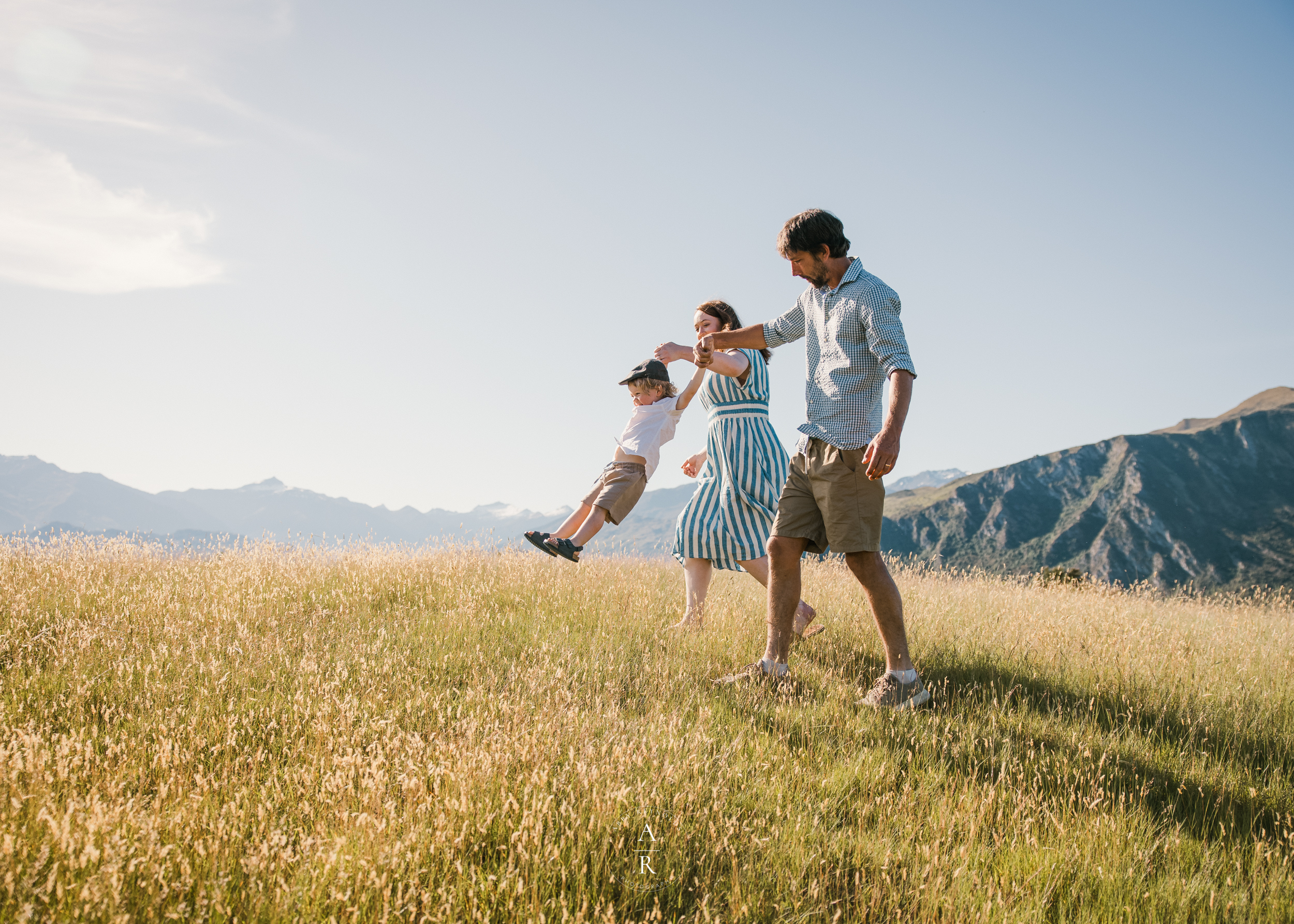 Family photographed by Abby Reynolds Photography