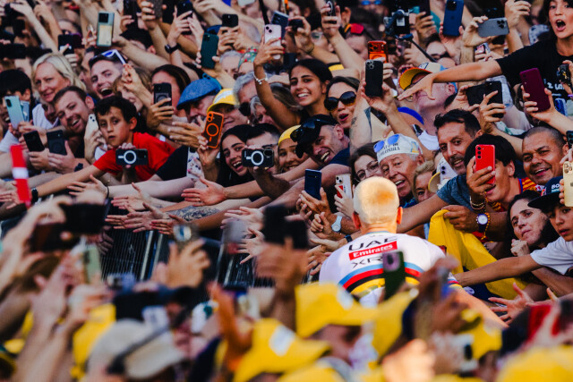 Barcelona Fans - 2026